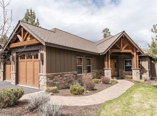 240 Vista Rim Dr, Redmond, OR 97756