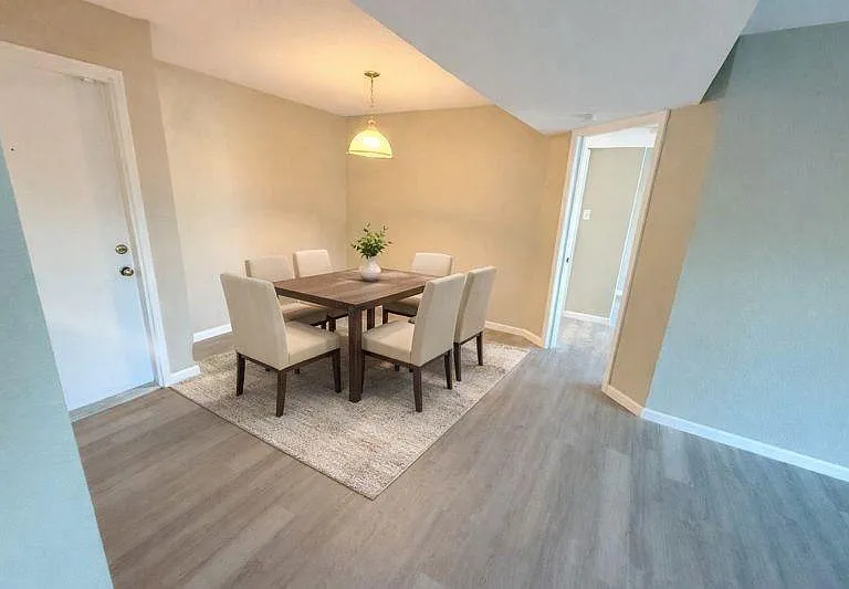 3085 Walnut Bend Ln #16 — Photo 2