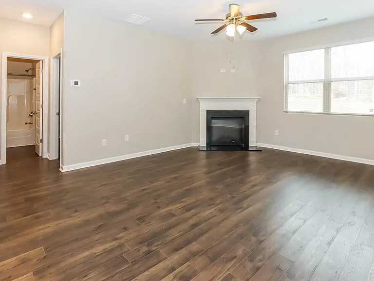 1544 Denver Way — Photo 4