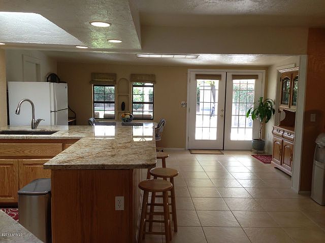 1st image of 3801 E Poinsettia Dr