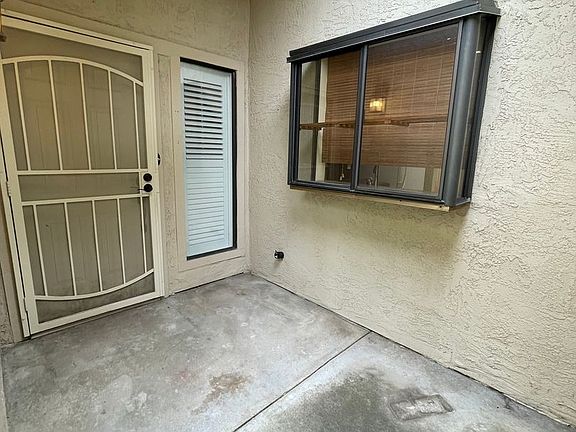 3rd image of 1130-2 Cedar Creek Dr