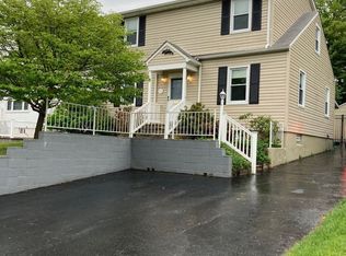 115 Oakway Rd, Lutherville Timonium, MD 21093