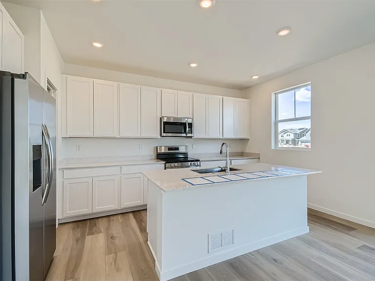 10993 Olathe St — Photo 7