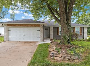3539 S Walnut Hill Dr, Springfield, MO 65807