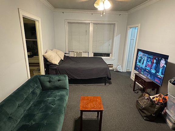 4th image of 3719 N Southport Ave APT 211