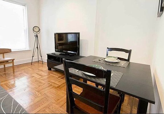 2nd image of 405 E 61st St APT 4A