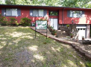 8007 Cedar Dr, Rogers, AR 72756