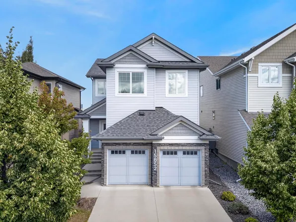 15852 10th Ave SW, Edmonton, AB T6W 2H2