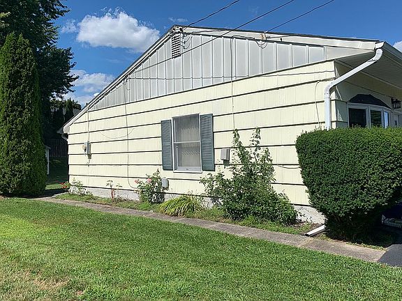 2nd image of 105 Lueck Ln
