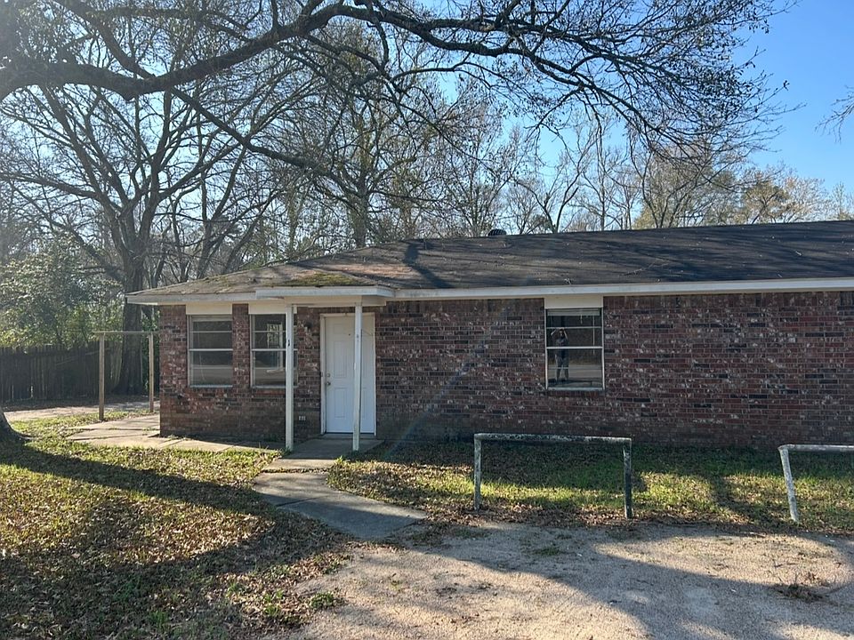 1st image of 25450 Ipes Rd APT 1