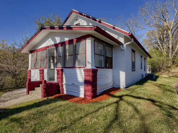 218 Fleming Ave, Council Bluffs, IA 51503