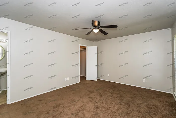 7604 Woodfield Rd — Photo 9