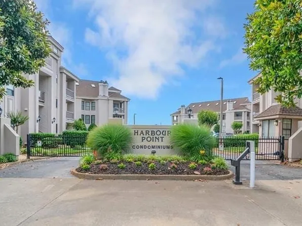 415 Harbour Point APT 102, Virginia Beach, VA 23451