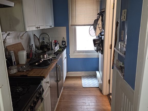 4th image of 331 W Girard Ave Floor 2