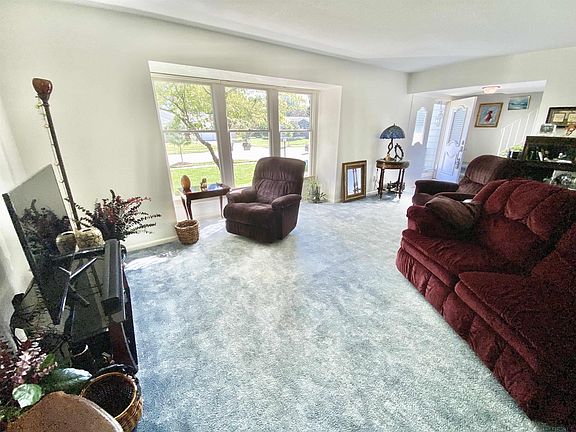 5th image of 5626 Woodhurst Blvd