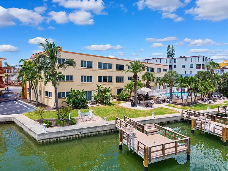 10265 Gulf Blvd #A-301 — Photo 21