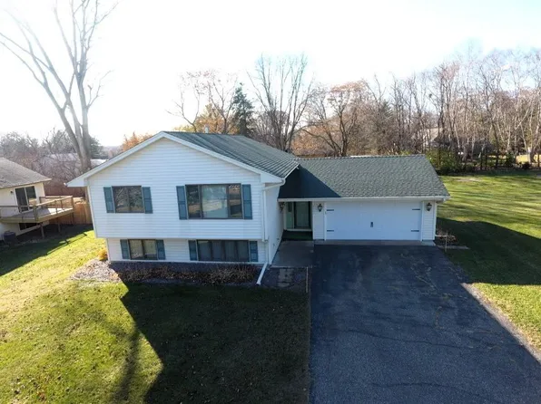 8601 215th St N, Forest Lake, MN 55025