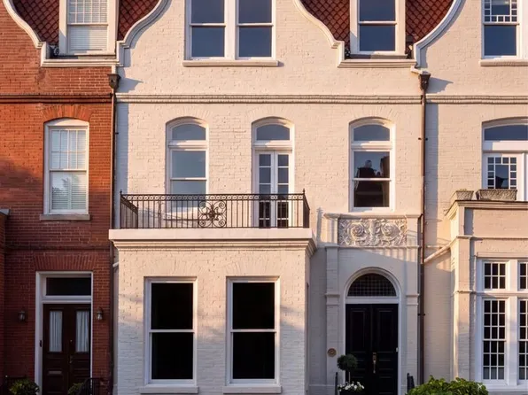 2017 Hillyer Pl NW, Washington, DC 20009
