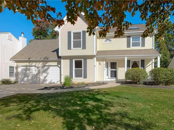 6204 W 122nd St, Overland Park, KS 66209