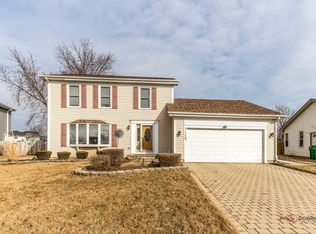 1129 Lockwood Dr, Buffalo Grove, IL 60089