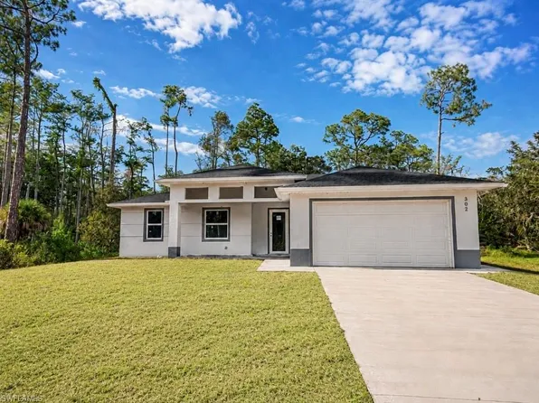 302 Stonybrook AVE, LEHIGH ACRES, FL 33972