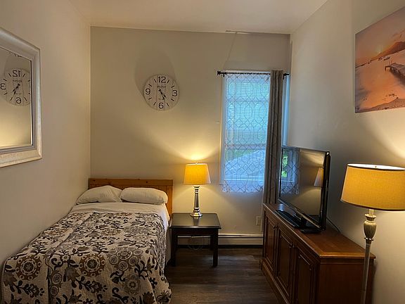 3rd image of 70 Wanaque Ave #18