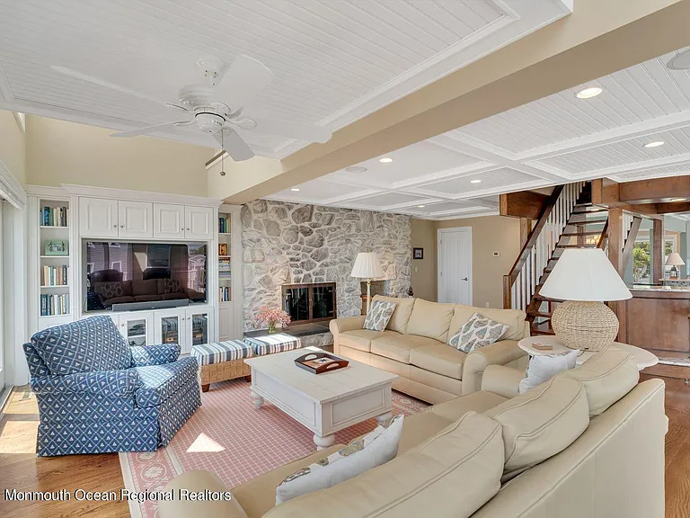 1101 S Ocean Ave — Photo 34