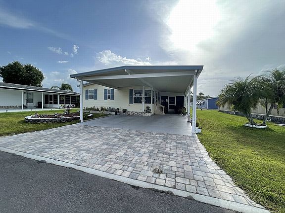3rd image of 1732 Western Redwood Ave #157