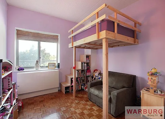 Sold by Warburg | media 14