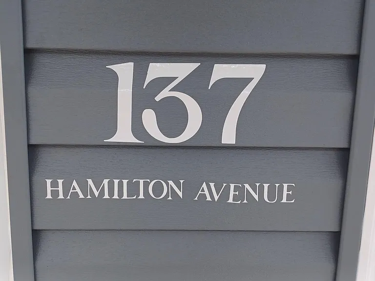 137 Hamilton Ave — Photo 2
