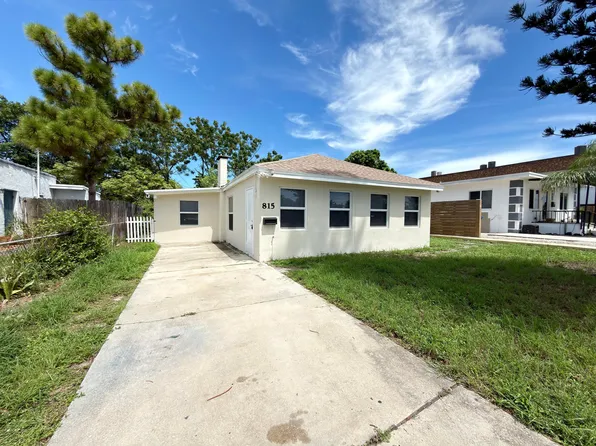 815 Bayberry Dr, Lake Park, FL 33403