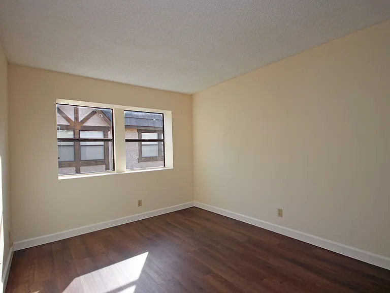 416 N Bushnell Ave #F — Photo 19