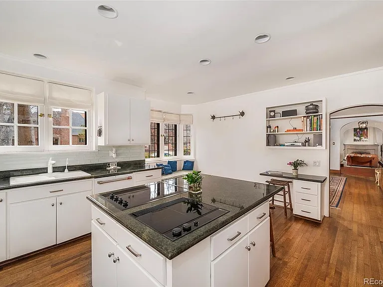 125 N Gaylord St — Photo 13