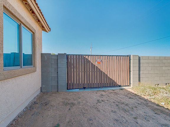 RV Gate
