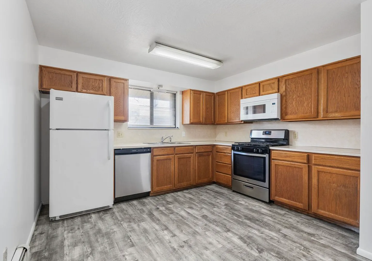 South Main Apartments — Photo 4