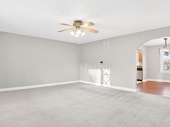 5th image of 2502 N Campbell Avenue