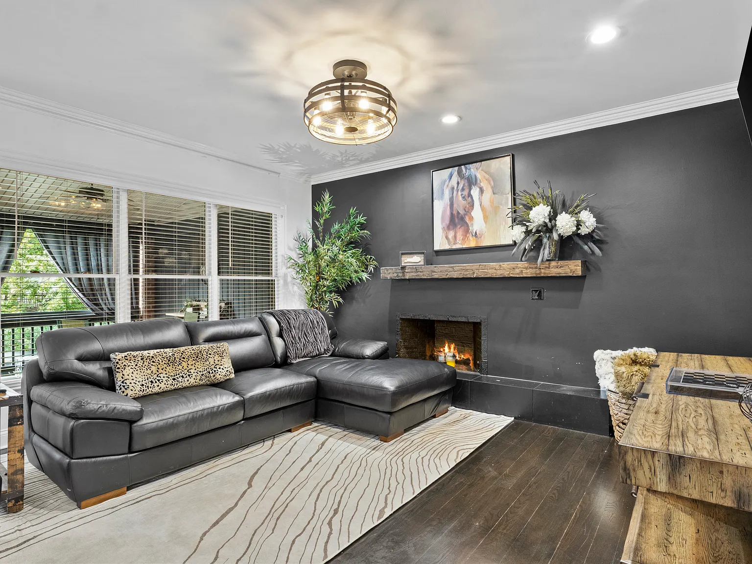 5 bed, 3.5 bath, 4263 sqft, $4,600 — Photo 3