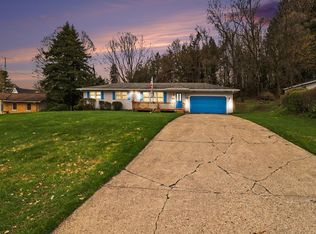 2739 Hillcrest Dr, New Era, MI 49446
