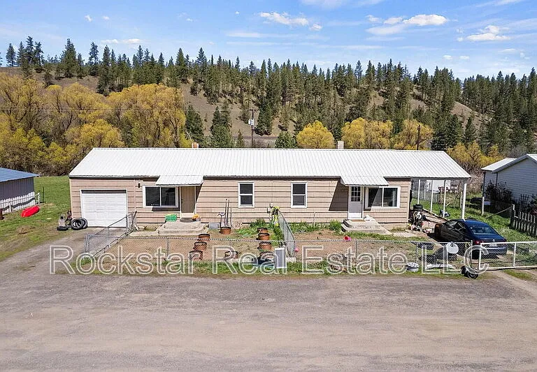 9322 S Cheney Spokane Rd — Photo 1