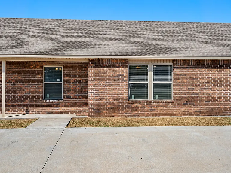 13001 Owen Ln #13003 — Photo 1
