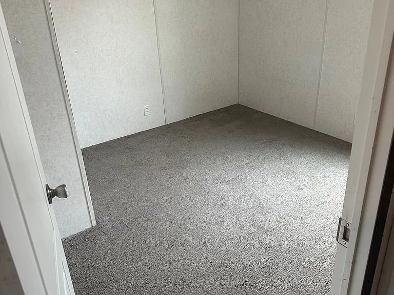 Meadowlark MHC LLC - Rent to Own — Photo 44