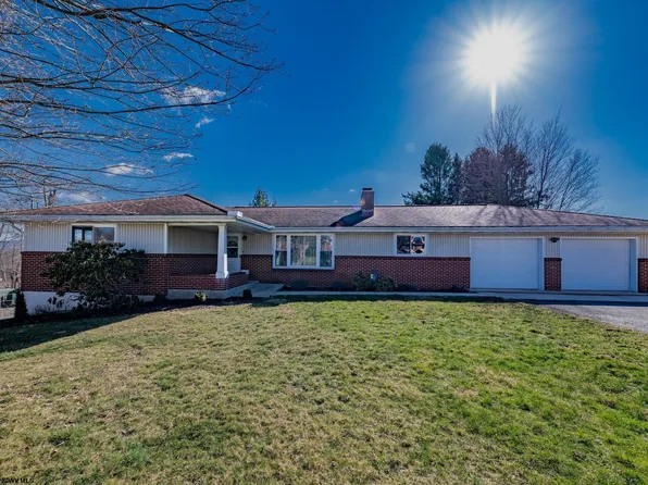 104 Swartz Rd, Kingwood, WV 26537