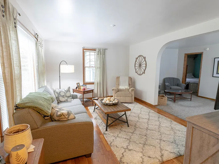 1504 Covell Ave NW — Photo 5