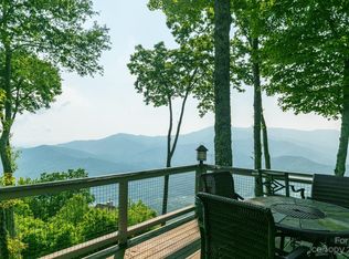 435 Rhododendron Ln, Burnsville, NC 28714