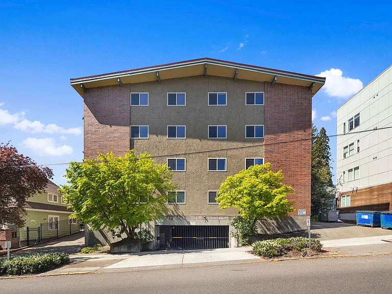 Maplewood Apartments One Month Free! — Photo 15