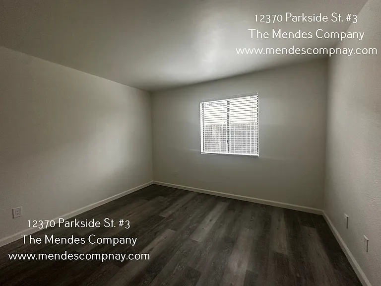 12370 Parkside St #3 — Photo 9