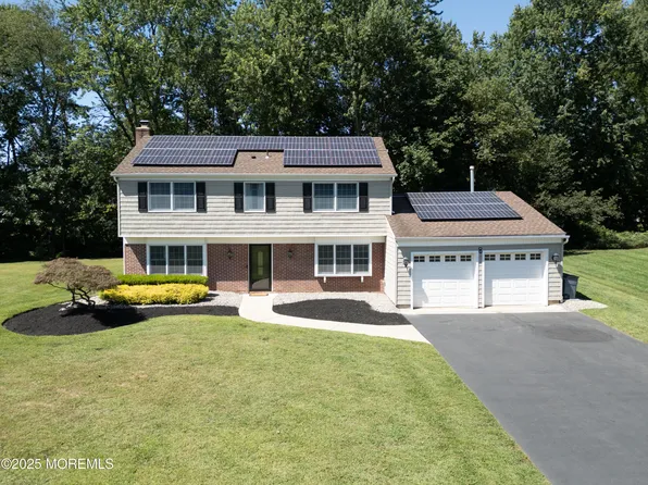 8 Wayne Court, Manalapan, NJ 07726