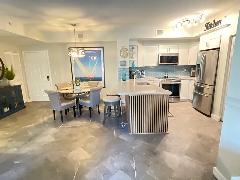 780 S Sapodilla Ave #210 — Photo 9