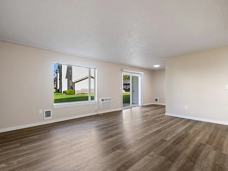 10008 N Colfax Rd #101-115 — Photo 53