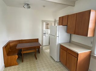 476 Alcatraz Ave, Oakland, CA 94609